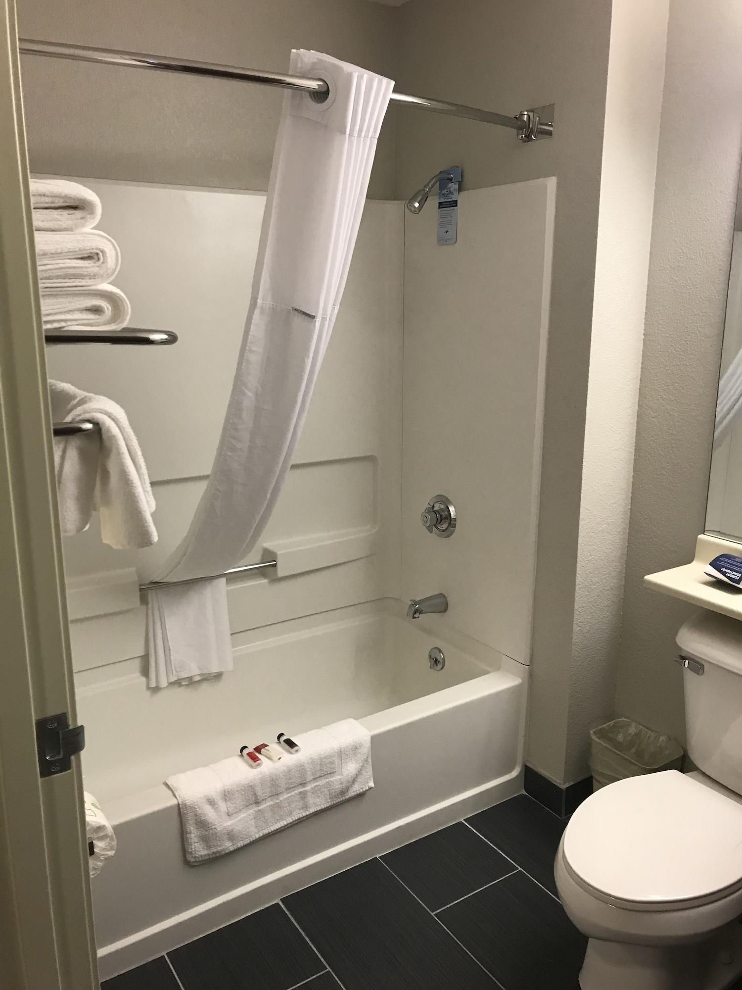Microtel Inn & Suites Urbandale Eksteriør billede