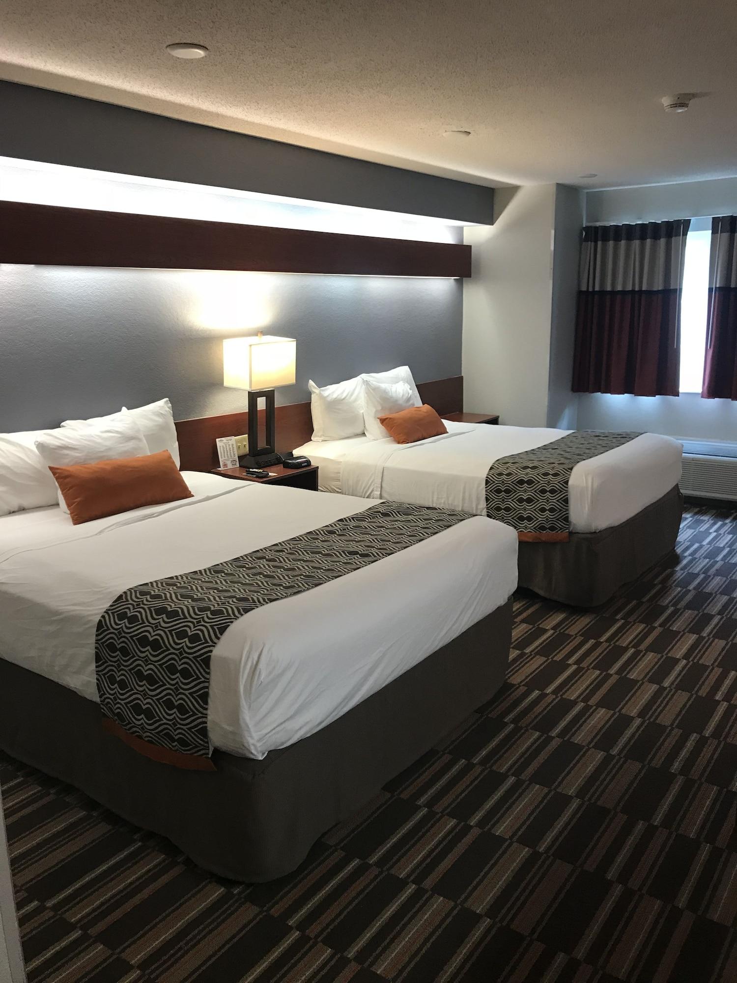 Microtel Inn & Suites Urbandale Eksteriør billede